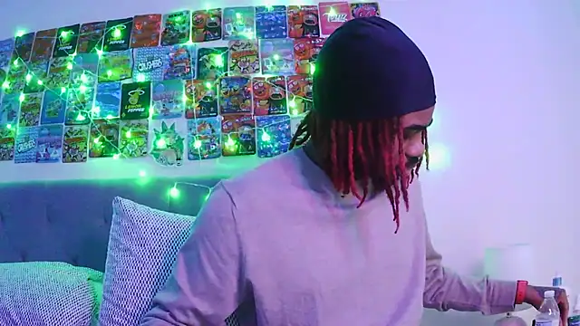 Snapshot of risktakinndolo chatting on December 2025 01:09:01 PM risktakinndolo online show from December 2025 01:09:01 PM