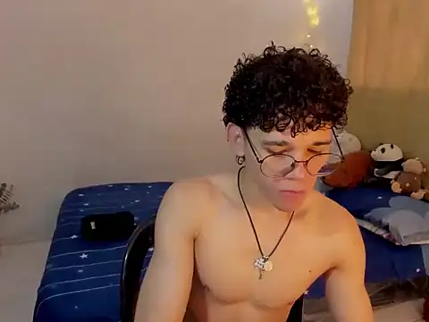 Tom Blues online show from November 2025 01:01:02 PM