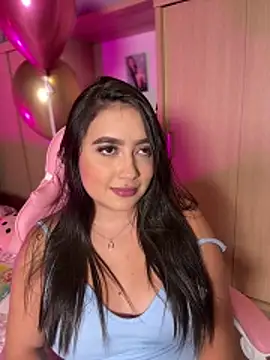 Emiily Moore1 online show from February 2026 12:27:02 AM