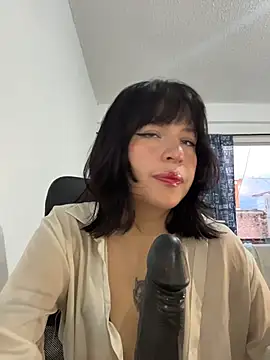 aliciia 23 online show from November 2025 10:52:02 PM