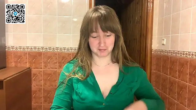 MaroonMoon  online show from October 2025 07:36:02 PM