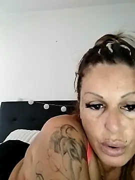 canariamorbosa online show from October 2025 01:12:01 PM