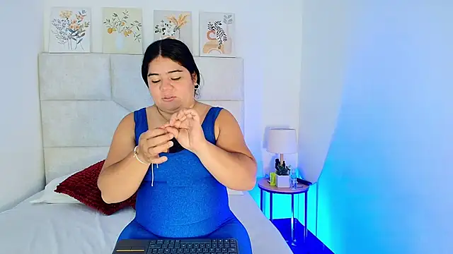 elizawiliamst online show from May 2026 02:56:01 PM