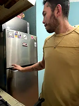 Snapshot of disvla chatting on November 2025 06:35:01 AM disvla online show from November 2025 06:35:01 AM