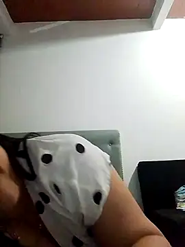 tiffany Johnson1 online show from September 2025 03:56:01 AM