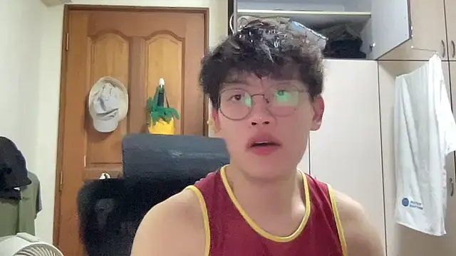 Passionatetwink2 online show from February 2026 11:42:02 AM