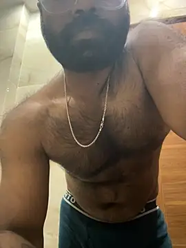 DJLOVE280825 online show from March 2026 09:15:01 PM