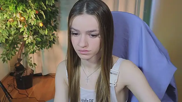 E l i z e  online show from June 2026 05:21:01 AM
