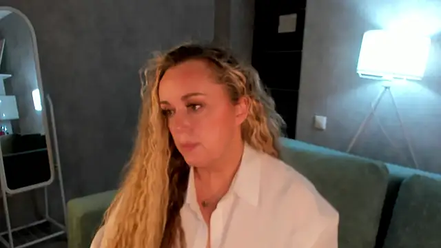 Sky Kuper online show from December 2025 11:31:02 PM