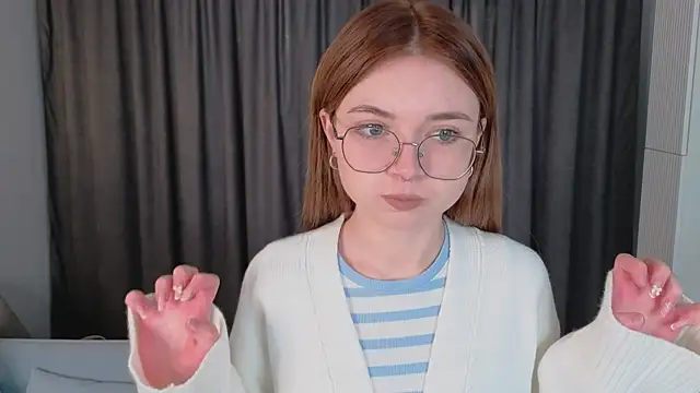 Snapshot of Susan_Gardner chatting on October 2025 02:14:01 PM Susan Gardner online show from October 2025 02:14:01 PM