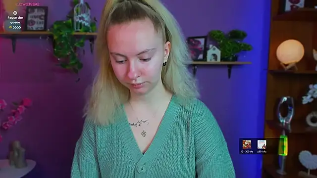 mila glow1 online show from April 2026 06:32:02 PM