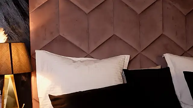 EvaRhea online show from September 2025 03:00:02 AM