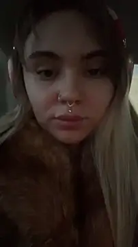 LunaMillie online show from December 2025 11:47:01 AM