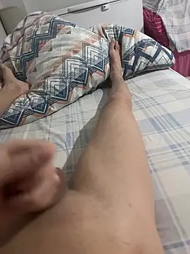 doyumsuz3131 online show from January 2026 10:12:02 PM