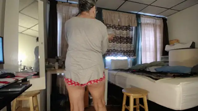 ANALTRAINING4U2 online show from March 2025 03:56:01 PM