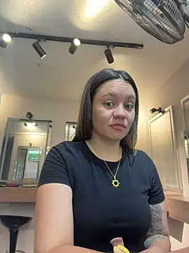 Sky Junne online show from April 2026 04:52:02 PM