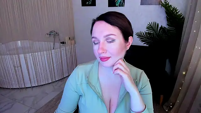 GlassOfLove online show from September 2025 03:33:02 AM