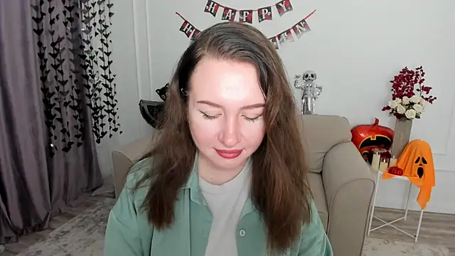 GlassOfLove online show from October 2025 07:38:01 PM