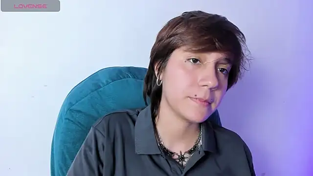 Tsuki Maru online show from April 2026 01:42:02 AM