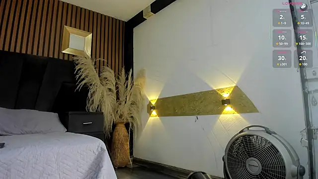 Snapshot of BritanyBrown_ chatting on June 2026 05:01:01 AM BritanyBrown online show from June 2026 05:01:01 AM