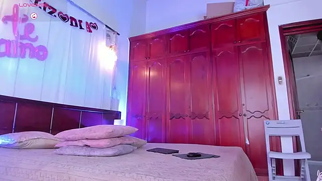 Shantal 777 online show from February 2026 02:48:02 PM