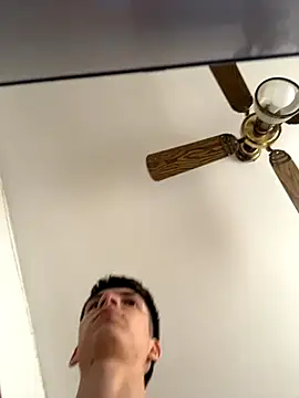 Snapshot of Luck__090 chatting on September 2025 04:39:01 PM Luck 090 online show from September 2025 04:39:01 PM