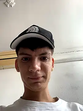 Snapshot of Luck__090 chatting on September 2025 01:23:01 PM Luck 090 online show from September 2025 01:23:01 PM