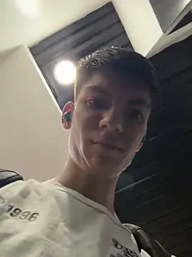 Snapshot of Luck__090 chatting on October 2025 01:14:02 AM Luck 090 online show from October 2025 01:14:02 AM