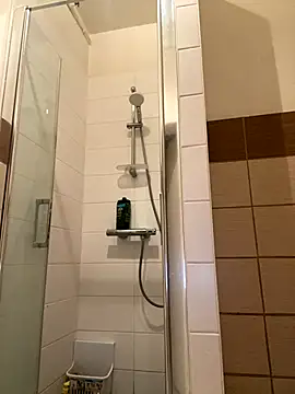 KE6FRAN7 online show from September 2025 10:10:02 PM