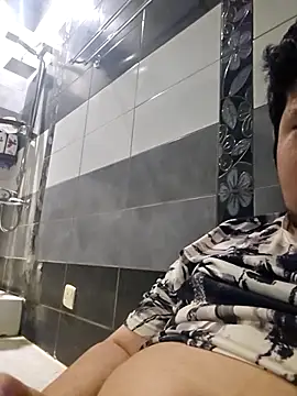 Snapshot of jedoo1213 chatting on October 2025 05:24:02 PM jedoo1213 online show from October 2025 05:24:02 PM