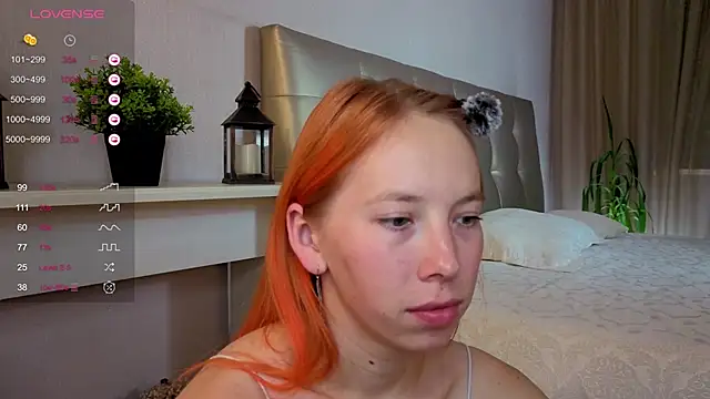 JuliannaWenger online show from September 2025 04:30:01 PM