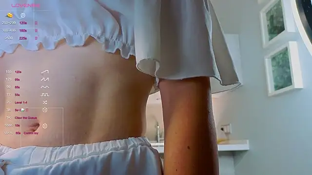 JuliannaWenger online show from October 2025 04:18:01 PM