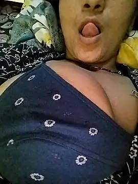 Hottestgirll online show from November 2025 07:51:01 AM