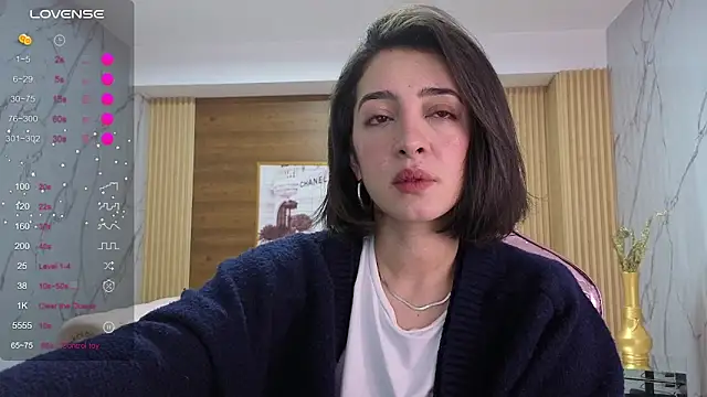 sara lopez s online show from April 2026 02:01:02 PM