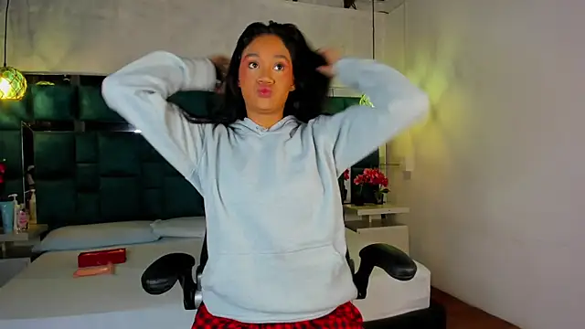 sofia gomez1  online show from September 2025 11:37:02 AM