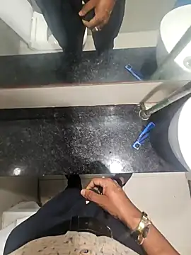 Snapshot of Gamecoc chatting on October 2025 10:52:02 AM Gamecoc online show from October 2025 10:52:02 AM