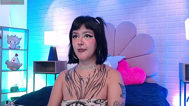 Snapshot of lil_candy77 chatting on July 2026 02:04:02 PM lil candy77 online show from July 2026 02:04:02 PM