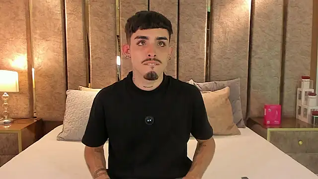 NikoStone  online show from October 2025 05:19:01 AM