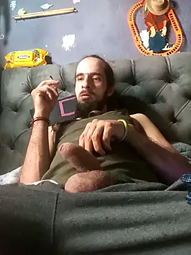 Snapshot of hairy_mannn chatting on May 2026 02:25:02 PM hairy mannn online show from May 2026 02:25:02 PM