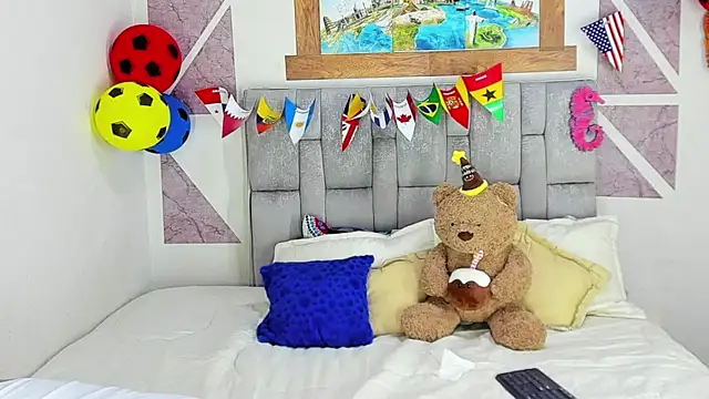 christopher Hot online show from June 2026 11:24:01 PM