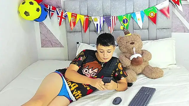 christopher Hot online show from June 2026 08:52:02 PM