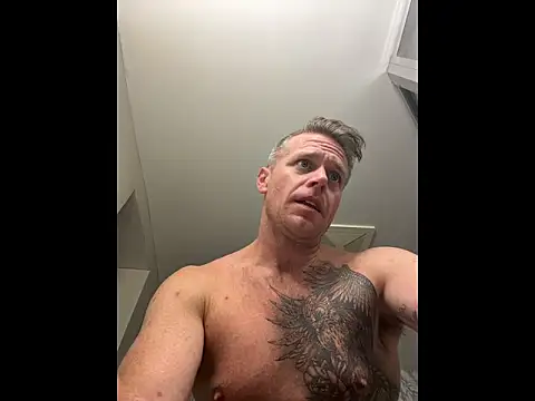 DILFiGuess11 online show from June 2026 05:02:02 PM