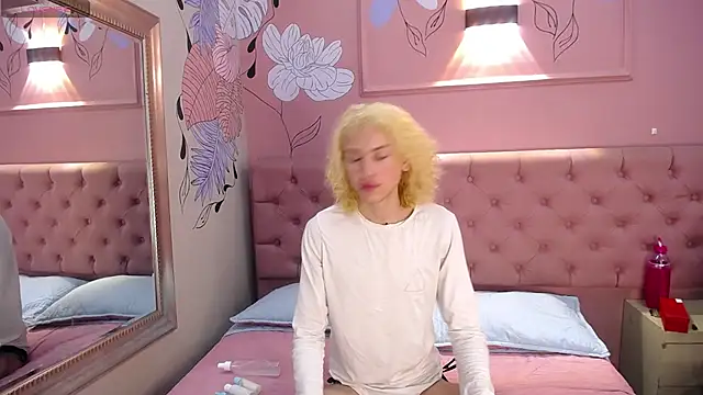 Aaron Fordd online show from November 2025 01:33:02 PM