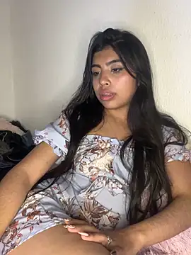 Snapshot of DianeSuns_ chatting on February 2026 03:45:02 AM DianeSuns online show from February 2026 03:45:02 AM