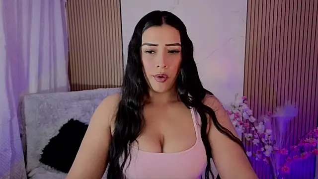 Kayleemorales online show from June 2026 05:41:01 PM