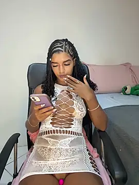 larajuli online show from March 2026 09:21:01 PM