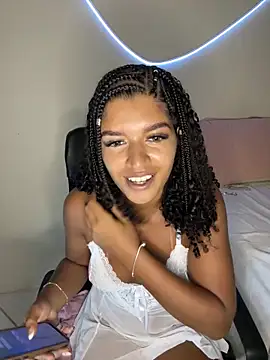 larajuli online show from March 2026 08:13:01 PM