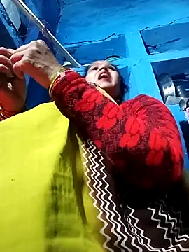 Jooli xx online show from December 2025 03:08:01 PM