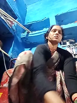 Jooli xx online show from March 2026 01:07:02 AM