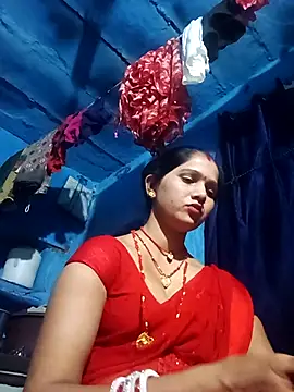 Jooli xx online show from April 2026 03:33:02 PM